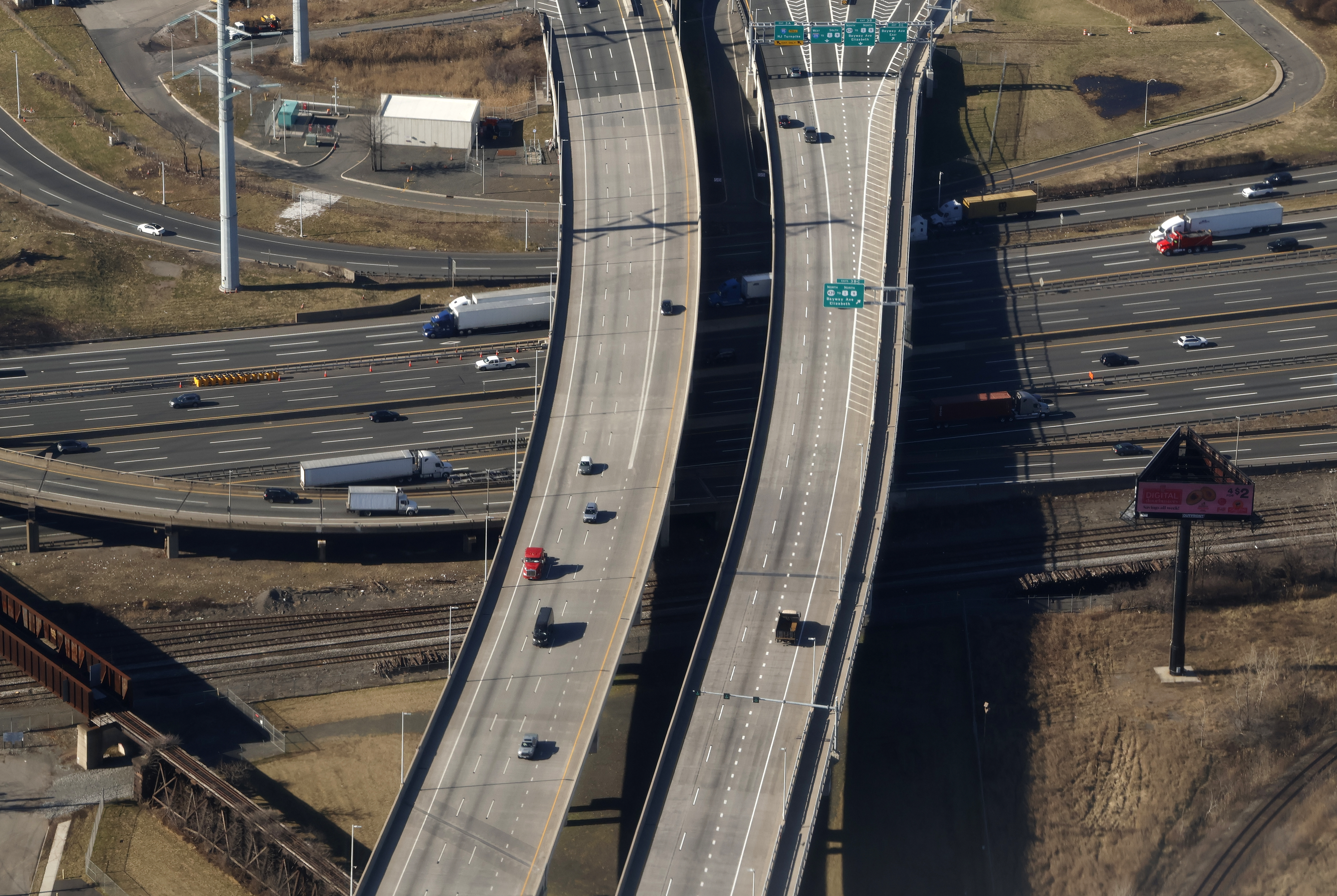 A bird's-eyeview of a New Jersey highway.