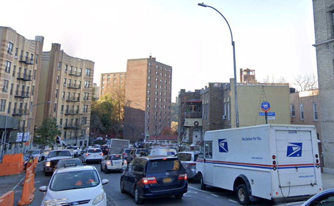 A photo of West Tremont Avenue near Phelan Place