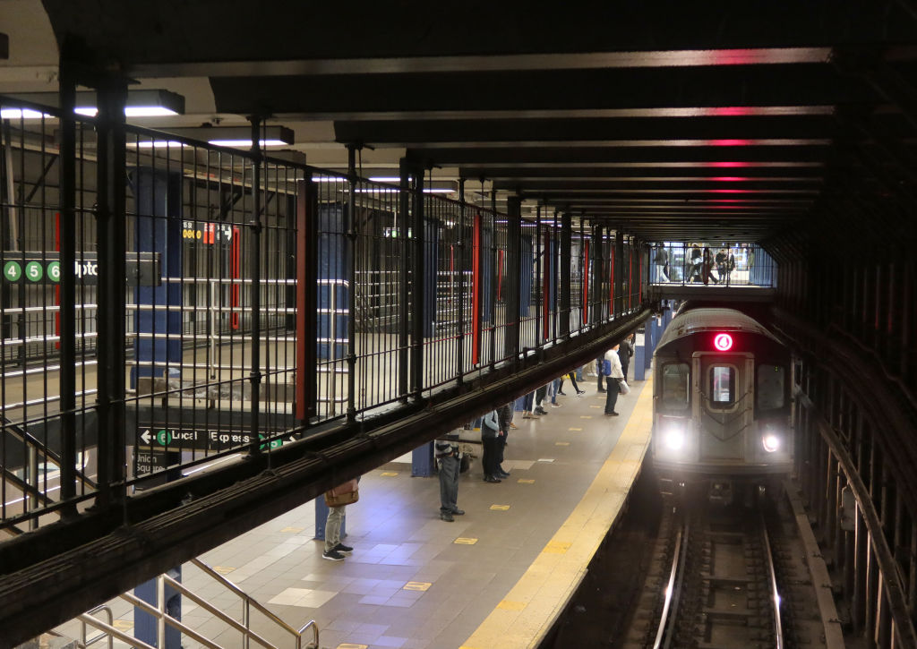 subway pulling into Union Square