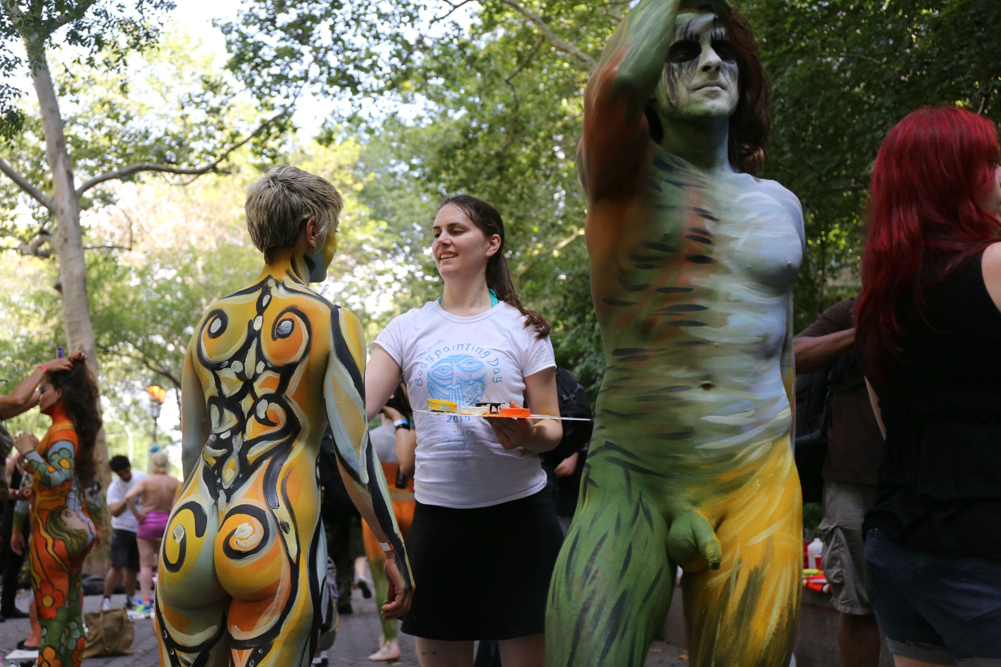 NSFW Photos: 100 Fully Naked People Get Bodies Painted, Then Head Over To  The U.N. - Gothamist