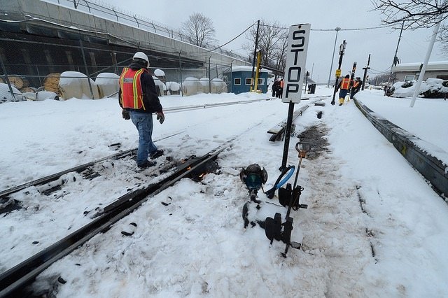 Keeping switches clear in the 38th Street Yard.