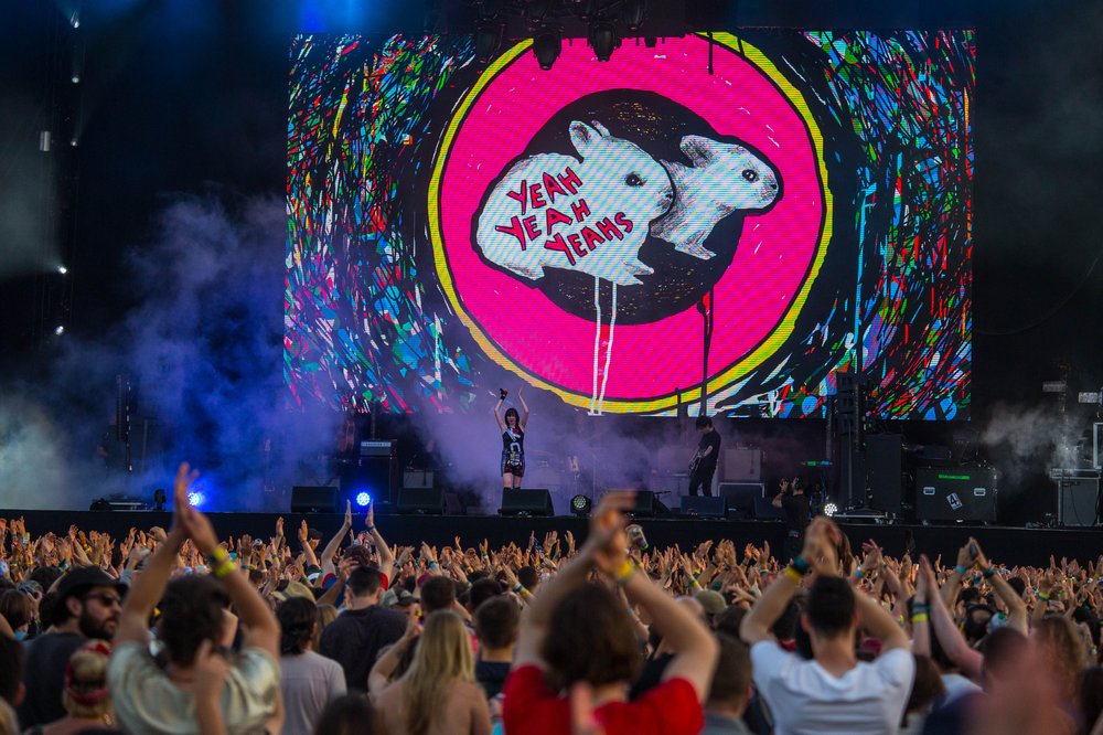 01b7b1110govballfri-139-jpg.jpeg Yeah Yeah Yeahs<br/>