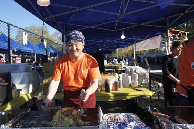 031517qnsmarket.jpg