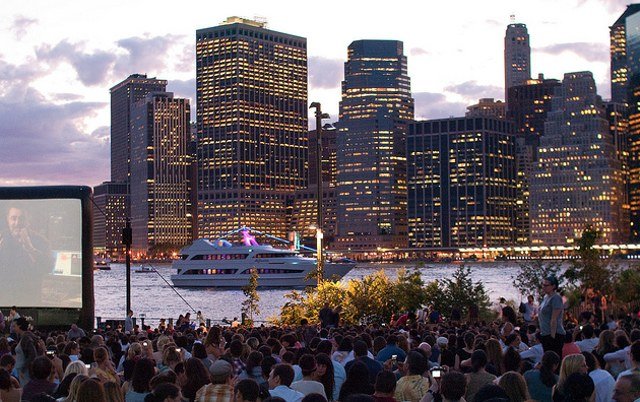 Brooklyn Bridge Park's Movies With A View