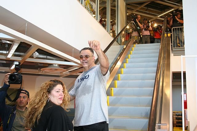 061908ikea4.jpg The first two shoppers!