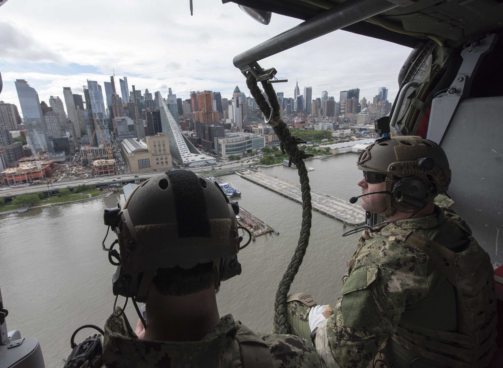 0f579183234148334304_99dcd4558f_b-jpg.jpeg U.S. Navy / Flickr
