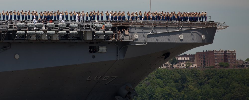 0fabef87f5759426832_f8e5457a85_o-jpg.jpeg MarineCorps NewYork / Flickr