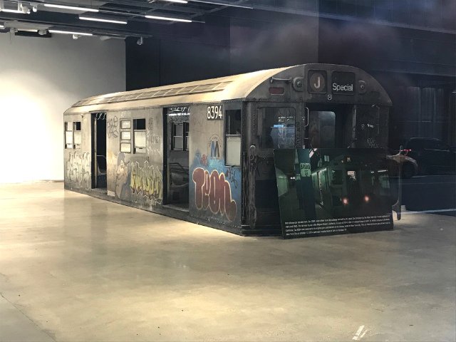 110918subwaycar1.jpg