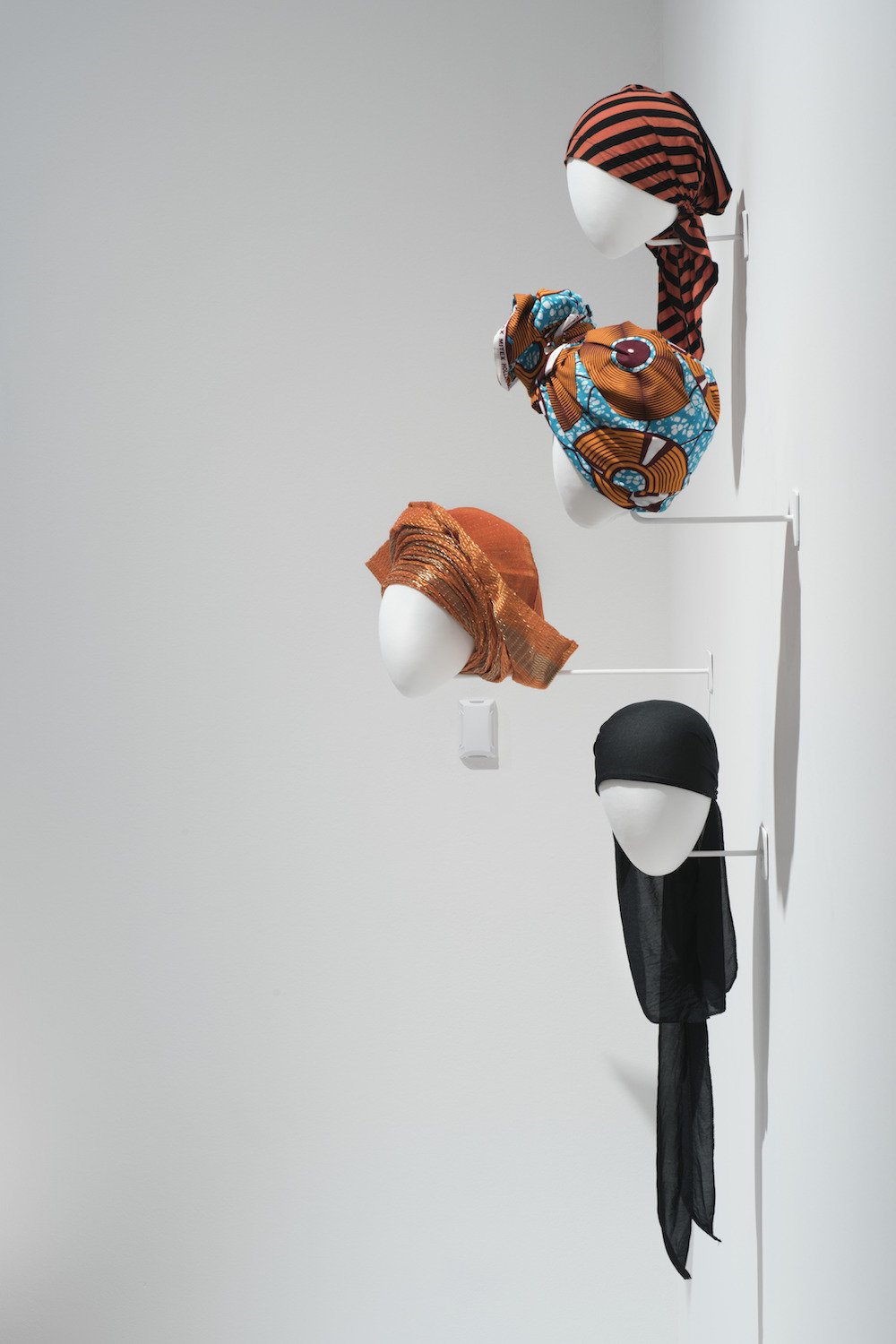 Installation view of Items: Is Fashion Modern? The Museum of Modern Art, New York, October 1, 2017-January 28, 2018. © 2017 The Museum of Modern Art. Photo: Martin Seck