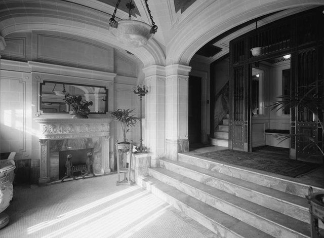14aptlobby1112.jpeg "527 Riverside Drive. The Ardelle Apartment House, entrance lobby. 1910."