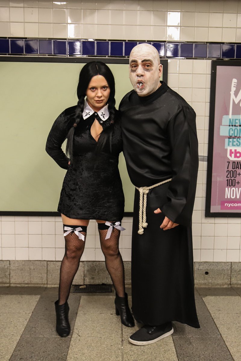 15d6384d8uncle-fester-and-wednesday-jpg.jpeg Uncle Fester & Wednesday Adams
