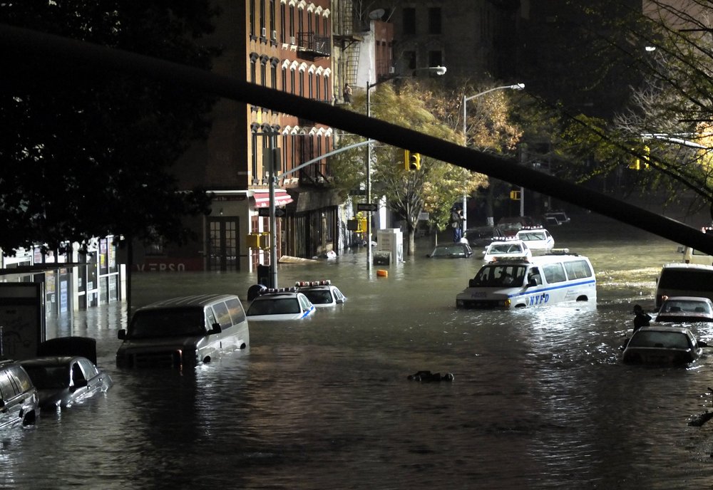 16b1a8fe0gettyimages-155001086-jpg.jpeg A general view of submerged cars on Ave. C and 7th st, after severe flooding caused by Hurricane Sandy, on October 29, 2012 in Manhattan. <br/>