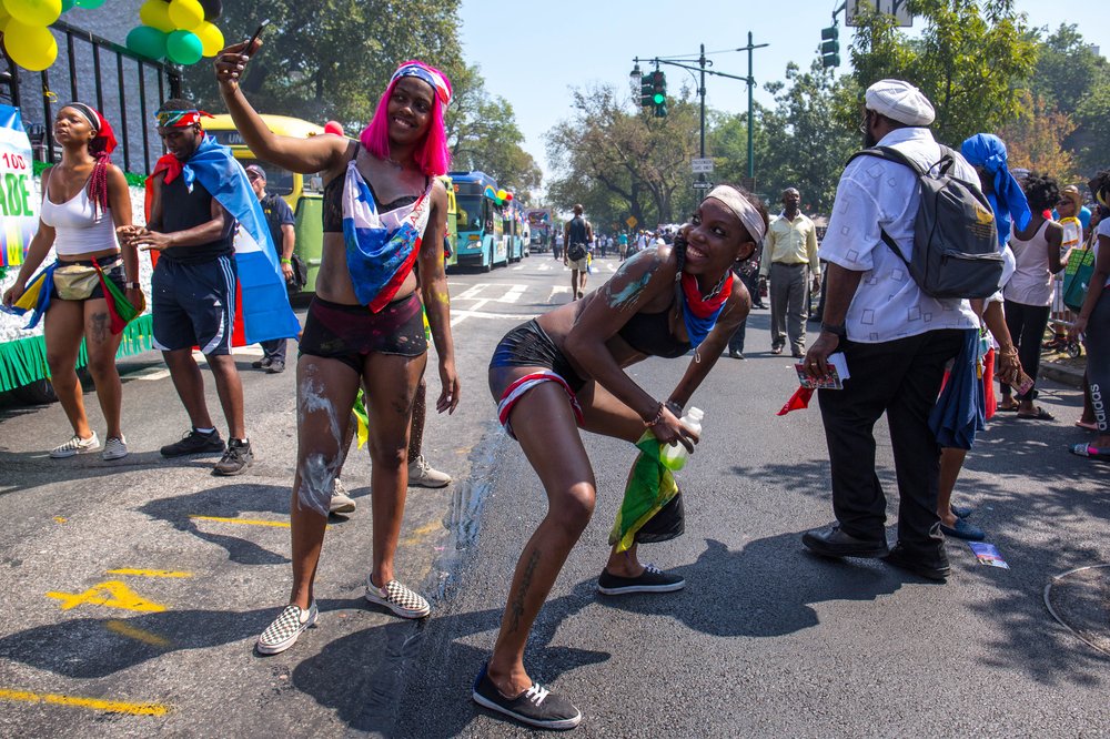190cab18fcarnival-51-jpg.jpeg