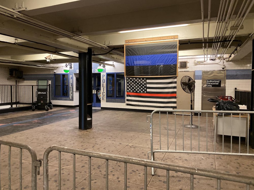 A thin blue line flag spotted