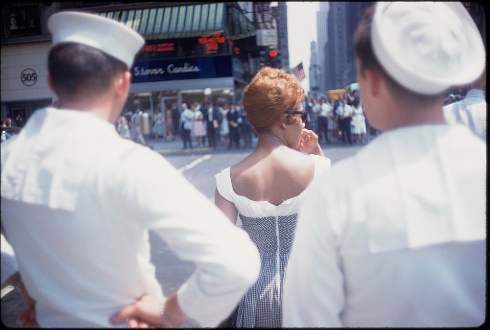 1b6b1da5duntitled-new-york-1960-jpg.jpeg Garry Winogrand (American, 1928-1984). Untitled (New York), 1960. 35mm color slide. Collection of the Center for Creative Photography, The University of Arizona. The Estate of Garry Winogrand, courtesy Fraenkel Gallery, San Francisco<br/>