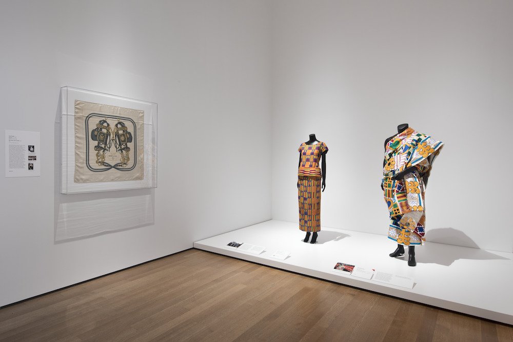 Installation view of Items: Is Fashion Modern? The Museum of Modern Art, New York, October 1, 2017-January 28, 2018. © 2017 The Museum of Modern Art. Photo: Martin Seck