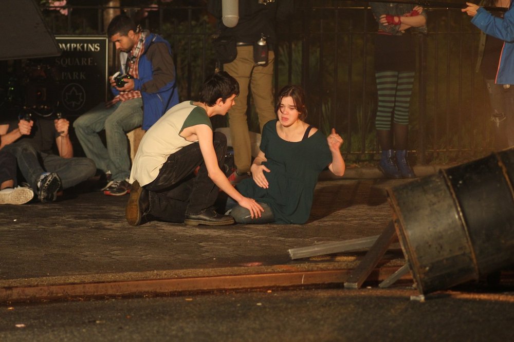 1c6784ce9.jpeg Two of the principal characters, one of whom is pregnant and nearly trampled in the riot.<br/>