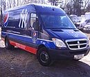 2009_04_yankfan.jpg