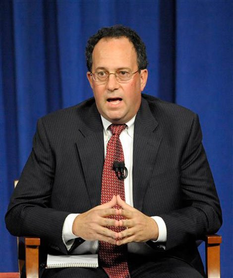 2010_10_gub18.jpg Libertarian candidate Warren Redlich