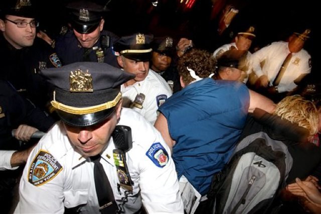 2011_10_ows4.jpg The scrum
