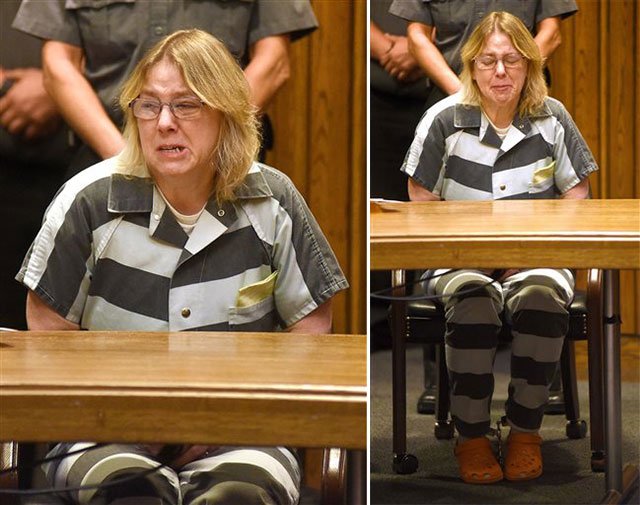 Joyce Mitchell cries in court