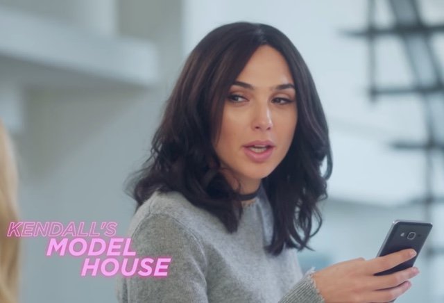 2017_10_snlgg_kendall.jpg Kendall Jenner reality shows all the time, every day: