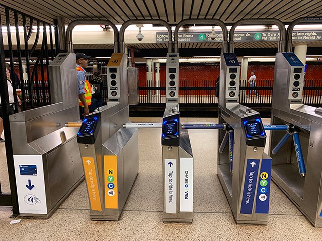Turnstiles along 16 4/5/6 train stations, plus buses on Staten Island, have been outfitted with OMNY readers