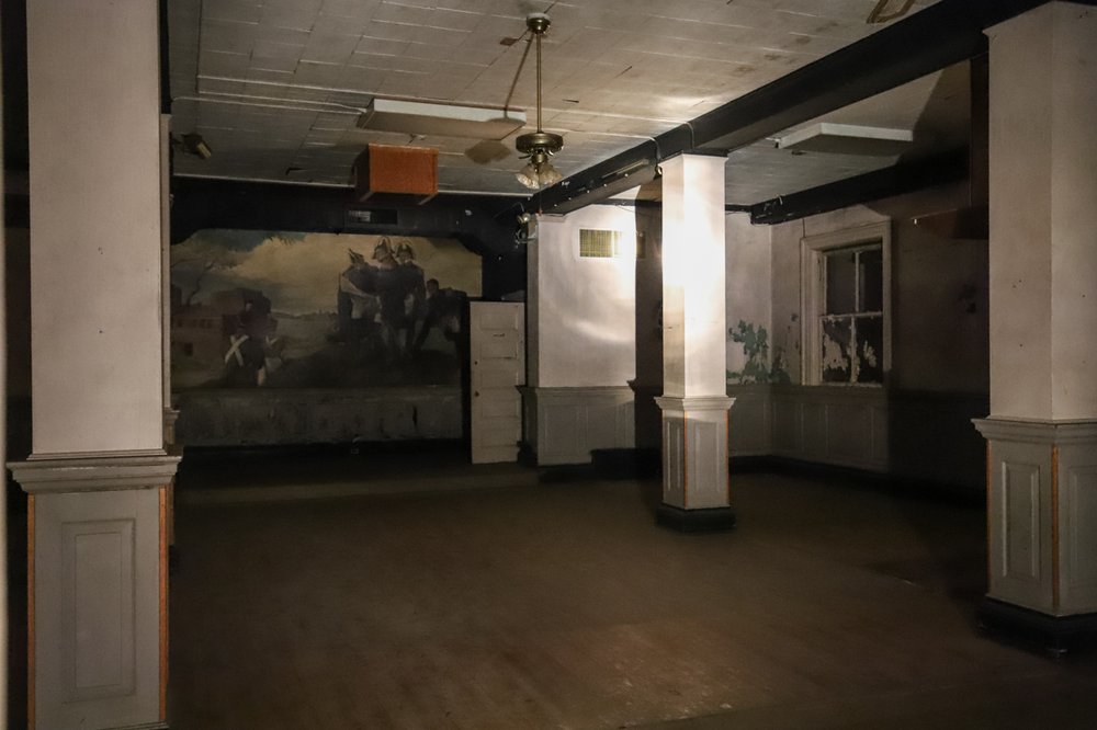 203ff1a86saimokhtari-2327-jpg.jpeg A mural in the basement inside the South Battery Building, next to the bar. The mural was painted by Tom loftin Johnson in 1938.<br/>