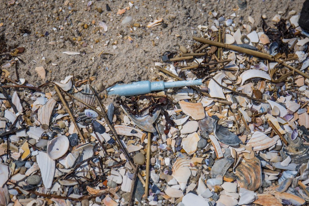 210a6076cparlay-4-jpg.jpeg Garbage on the beach<br>