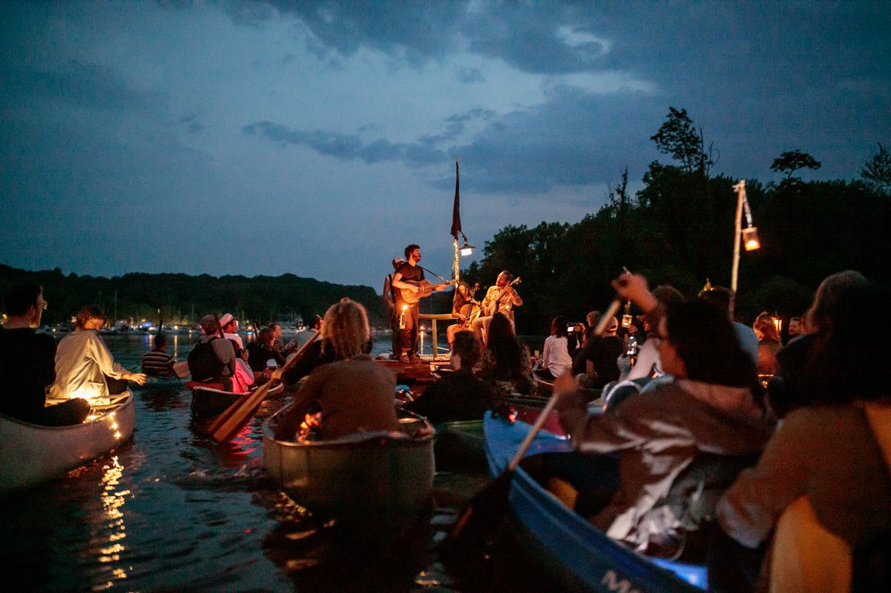 221d9a805boatconcert-todseelie-6-jpg.jpeg