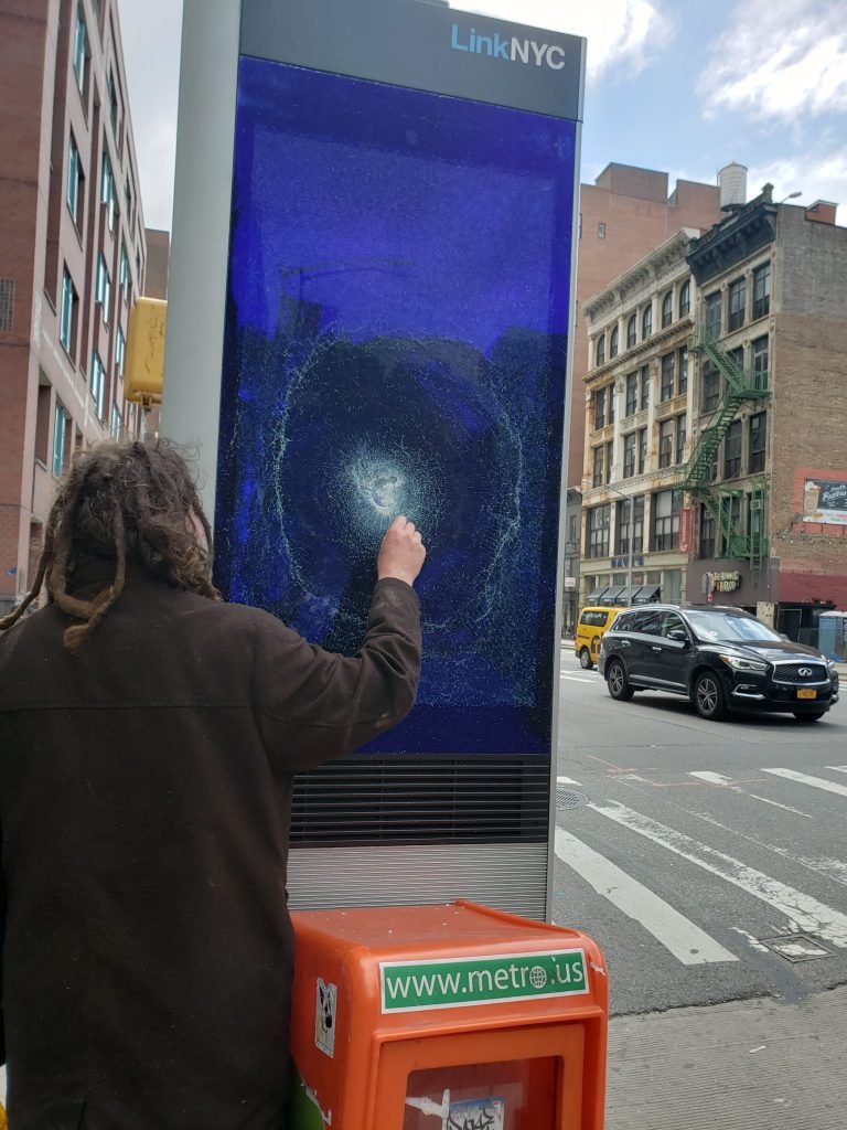 25f8f83d8mark5-jpg.jpeg Mark Thomas/<a href="https://www.payphone-project.com/it-might-be-time-for-linknyc-to-fire-up-that-facial-recognition.html">The Payphone Project</a>