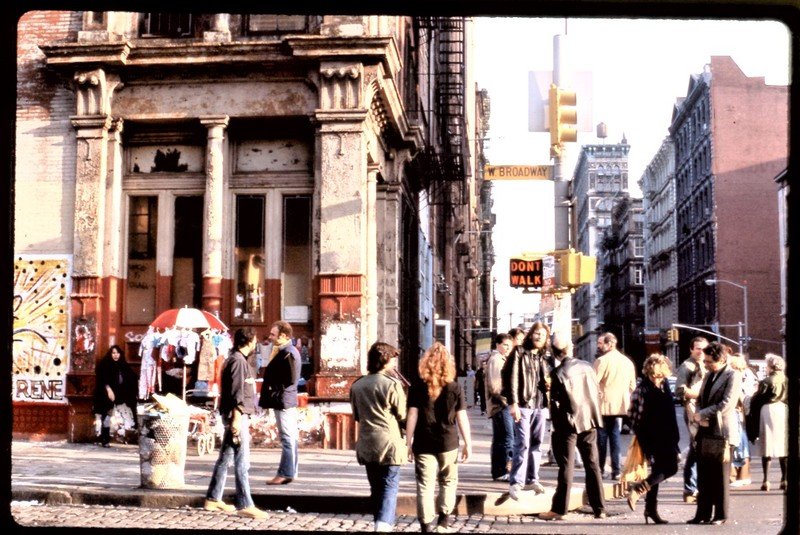 27c57e2ce9c25b017523ee0da21488a82194e17f5-jpg.jpeg West Broadway & Broome Street, looking east down Broome Street. Mid-1980s.<br/>