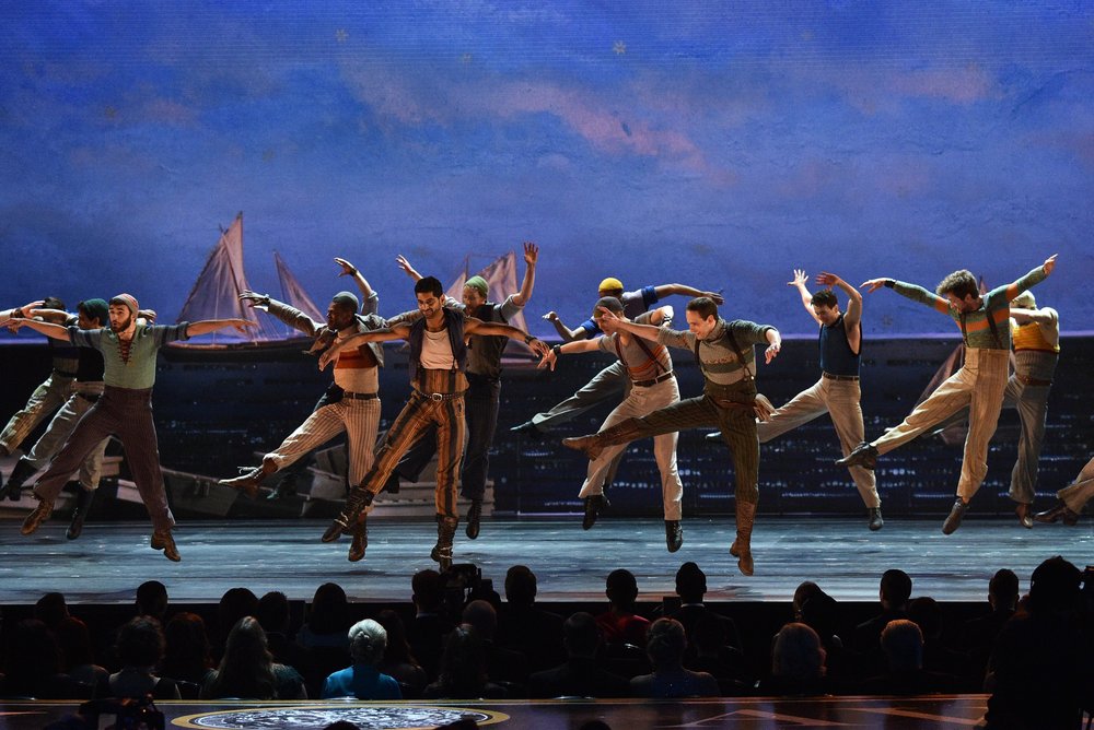 29a06dabbshutterstock_9708047fv-jpg.jpeg The cast of 'Carousel'<br>(Andrew H. Walker/REX/Shutterstock)
