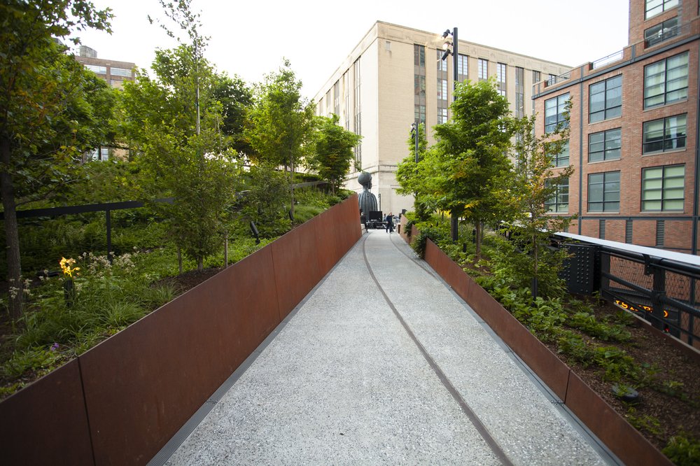 2aeb55d27img_2248-jpg.jpeg Fun fact: These are the deepest planters along the High Line.<br>