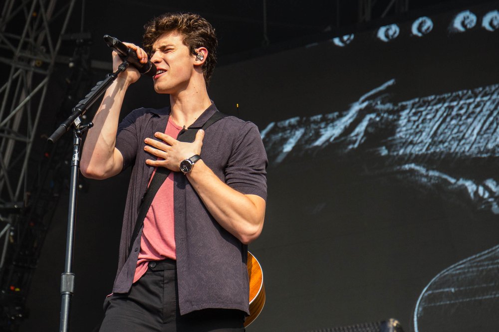 2b872cc41govballfri-94-jpg.jpeg Shawn Mendes<br/>