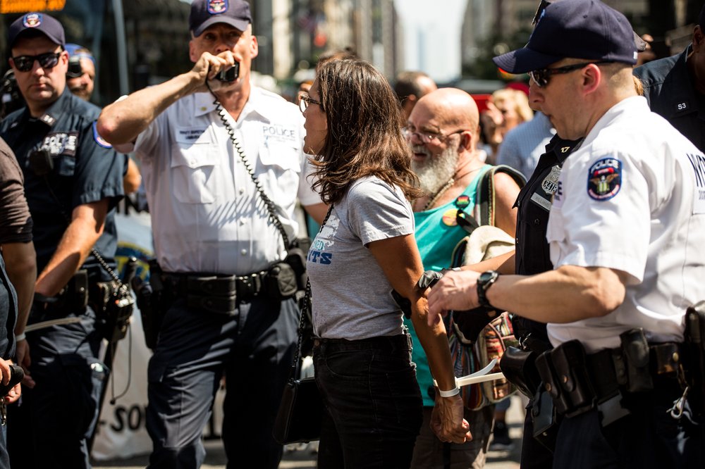 2ccb75bc4090517dacaprotestpart2-12-jpg.jpeg