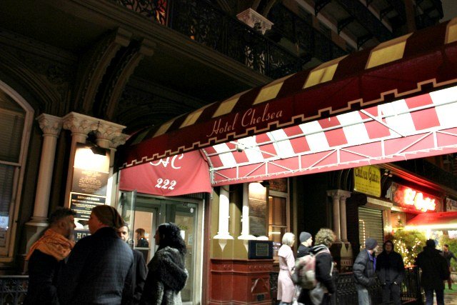 2hotelchelsea0112.jpeg