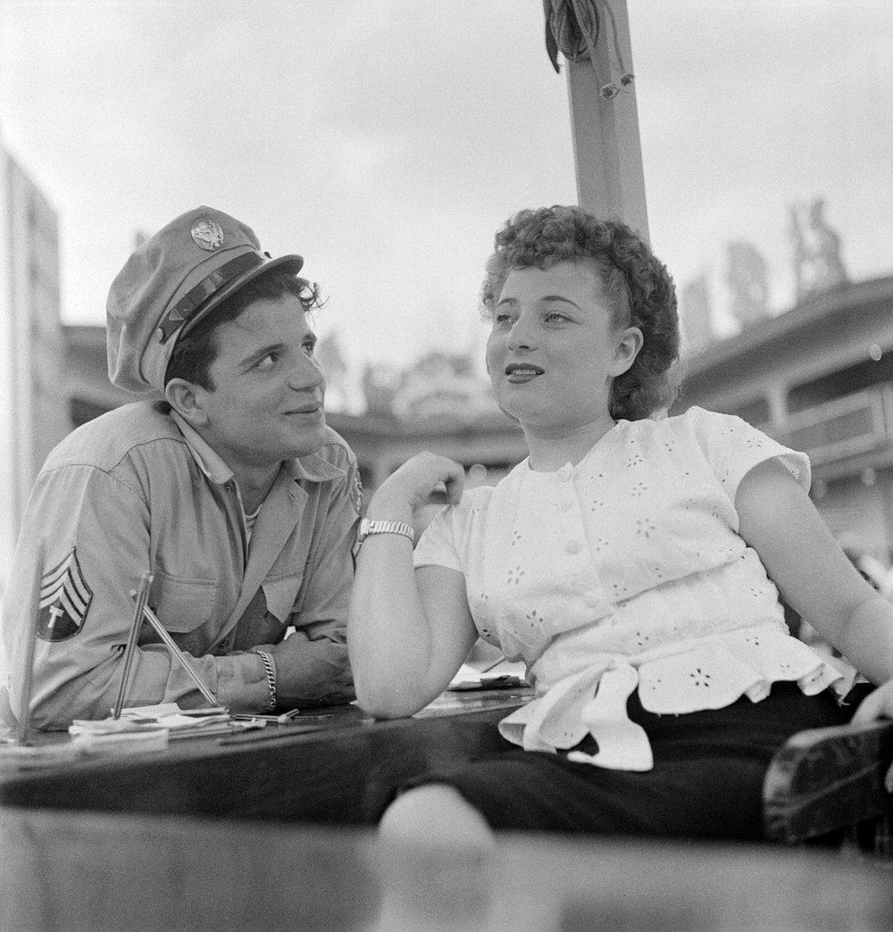 30df83cd2x2011_4_11294_197-jpg.jpeg Stanley Kubrick, from Fun at an Amusement Park: LOOK Visits Palisades Park, 1947