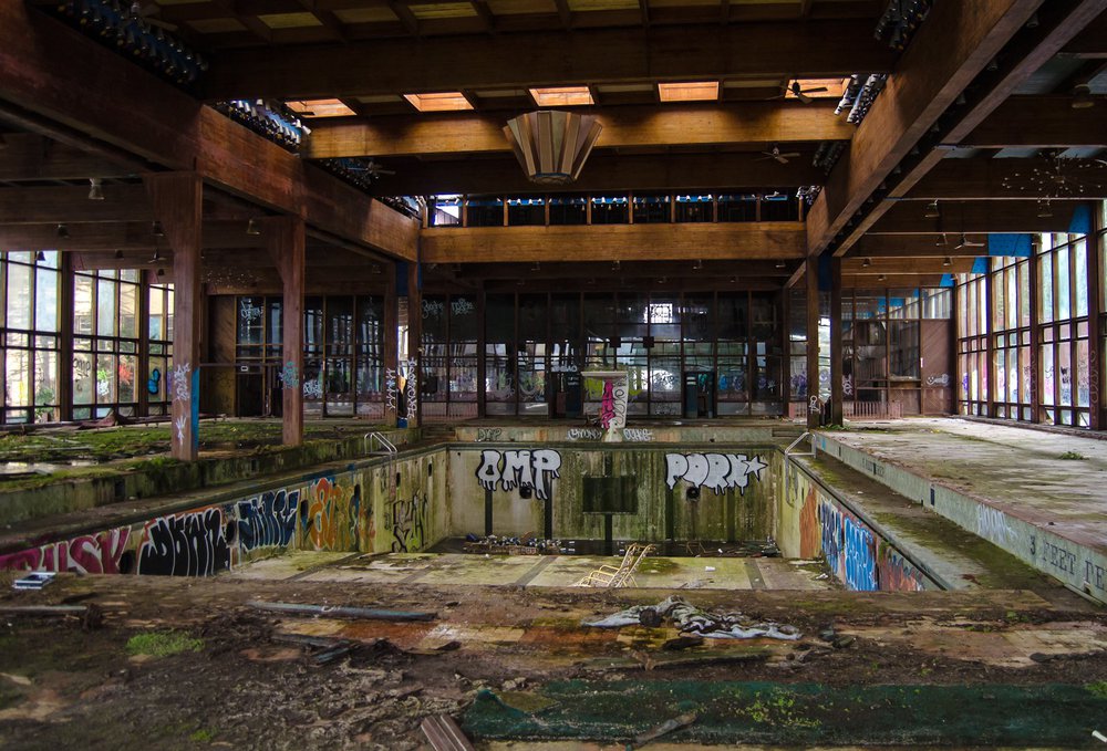 Another view of the pool.