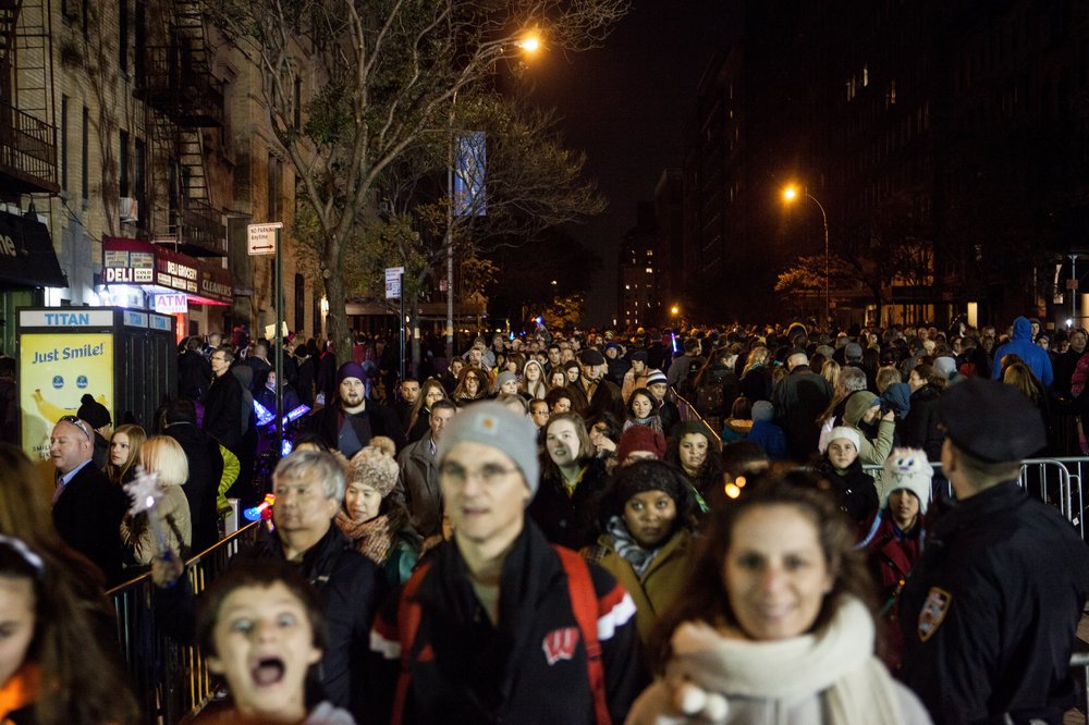 3d3fa012a.jpeg Crowds on West 79th Street at Columbus Avenue<br>