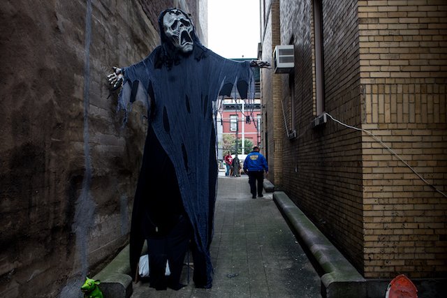 451179e2b102717nypdhalloween-jpg.jpeg