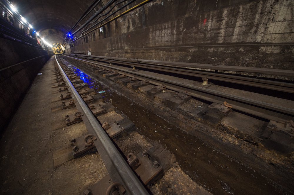 The L train tunnel without a train, just the tracks