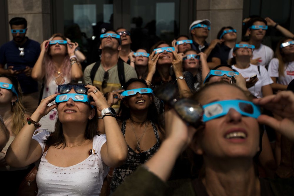4a42ae0ccgettyimages-836326988-jpg.jpeg At Top of the Rock at Rockefeller Center (Getty Images)