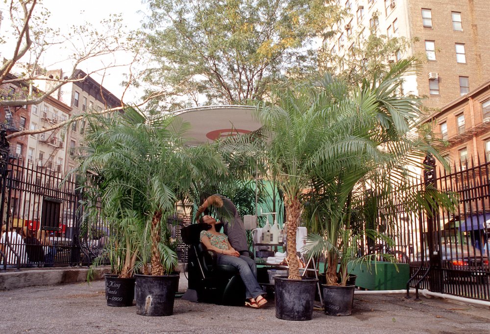 4de2c831424nancy-hwang-an-urban-oasis-2002-jpg.jpeg Nancy Hwang, S-Project: Urban Oasis, 2002, Lt. Petrosino Park, Manhattan, Photo by Eileen Costa, courtesy of Nancy Hwang. Nancy Hwang adapted intimate and often private activities to a public context. For S-Project, she washed hair in an ad-hoc salon she established for one month in this downtown park. The project explored the meaning of human exchanges and civic responsibility, and broke down barriers between individuals blurring distinctions between the personal and professional.<br/>