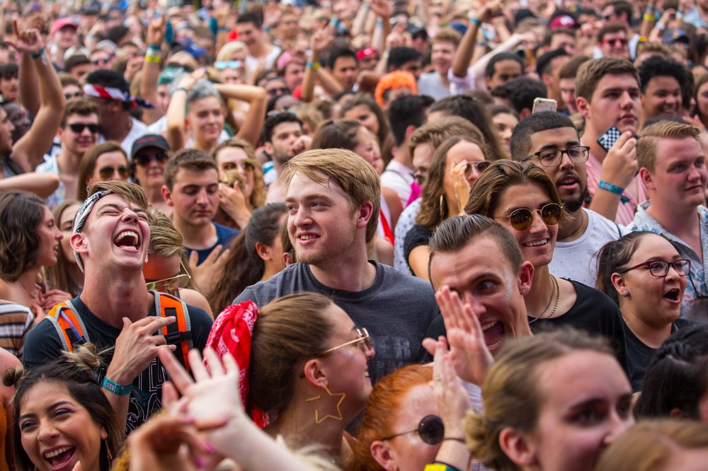 4e82c3a3cgovballfri-27-jpg.jpeg
