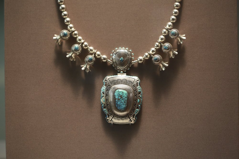 4e86dfe97.jpeg Squash blossom necklace by Lee Yazzie<br/>