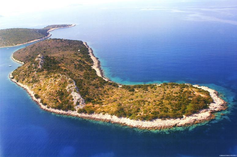 501ae5b9c.jpeg Nissos Sofia. Cost: $6,809,788. Size: 43.5 Acres. Pros: It has a gentle sloping terrain and is close to the west coast of mainland Greece, "it is covered by perennial cedars," &"the landscape is breath-taking." Cons: Breath-taking landscapes could provoke the occasional bout of existential terror.