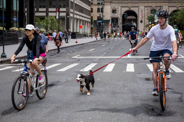 522aaf133summerstreets-70-jpg-mobile.jpeg From Summer Streets 2017