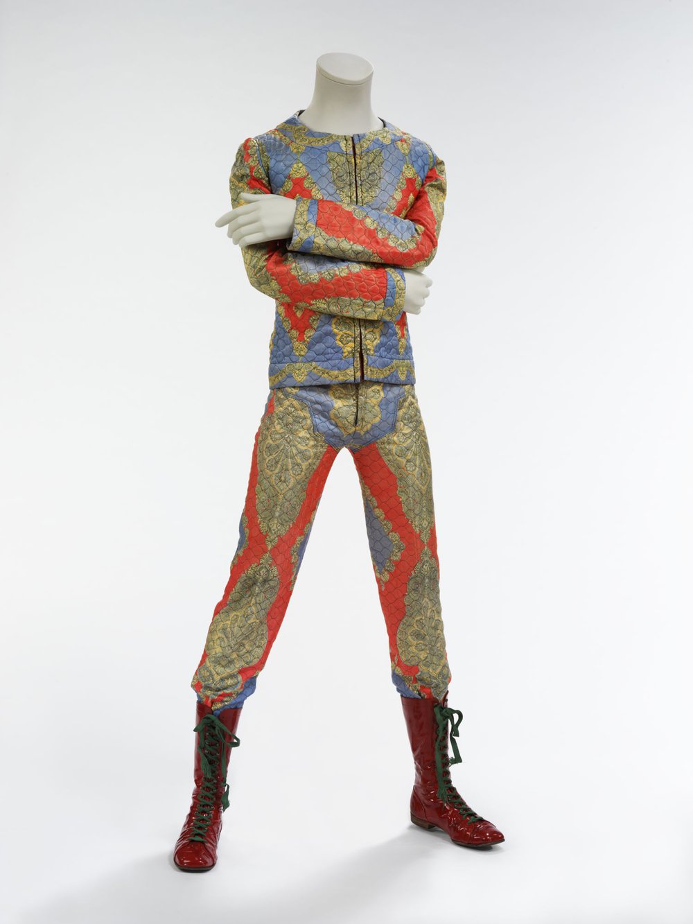 52a96925dquilted-two-piece-suit-1972-jpg.jpeg