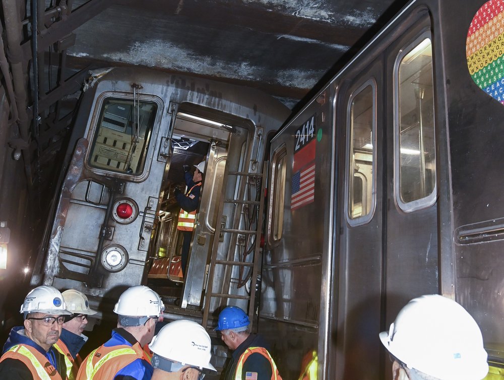 Scene of collision and derailment north of 96 St on the 1 line on Thursday, Jan 4, 2024.